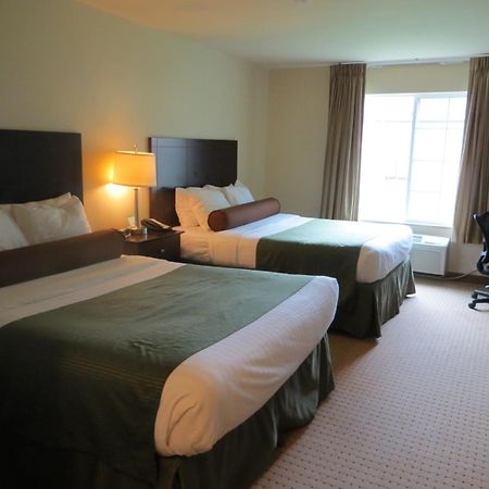 Cobblestone Inn & Suites - Brillion Room photo